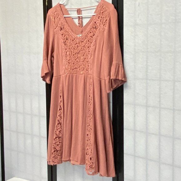 Maurices Ruffled 3/4 Sleeve V Neck Crochet Bodice Open Back Tie Crinkle Dress L - Picture 4 of 14